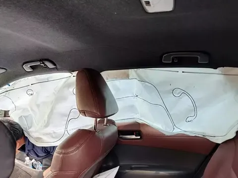 Túi khí tự bung khi ô tô đi cạnh một xe bị nổ lốp: Nguyên nhân do đâu?