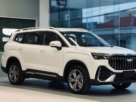 SUV 7 chỗ Geely Okavango sắp bán tại Việt Nam: Có gì để cạnh tranh Hyundai Santa Fe?