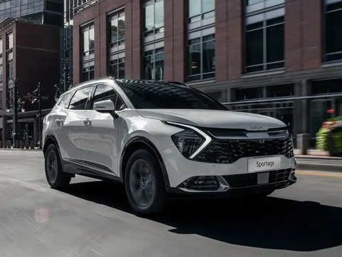 Kia Sportage giảm giá tới 50 triệu đồng, tăng sức cạnh tranh ở phân khúc SUV cỡ C