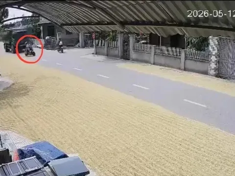 'Biến' lề đường, lòng đường thành sân phơi, người dân có thể bị xử phạt thế nào?