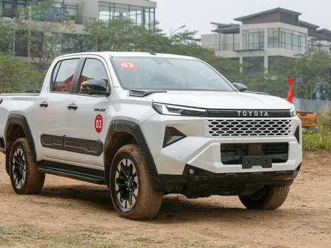 Toyota Hilux là mẫu bán tải duy nhất tăng trưởng trong tháng 4/2026, song Ford Ranger vẫn 'vô đối'