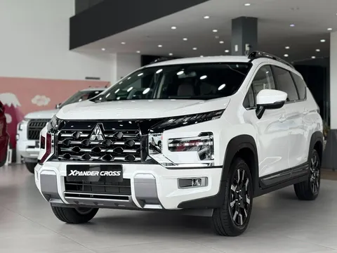 Người dùng Việt vẫn rất chuộng MPV cỡ nhỏ chạy xăng