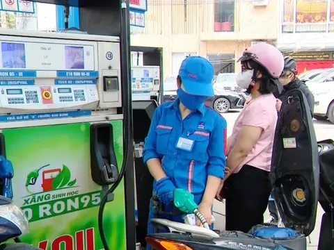Thực hư mẹo 'lắc xe' trước khi khởi động nếu dùng xăng E10
