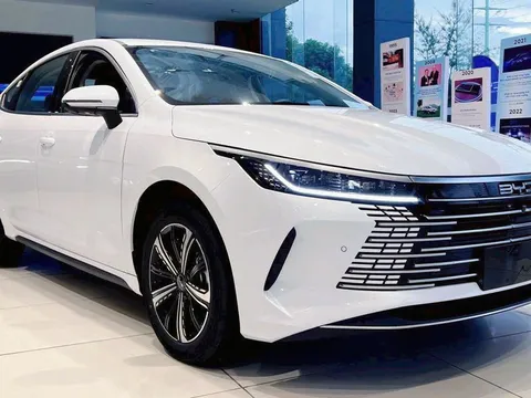 BYD Seal 5 giảm còn 626 triệu đồng tại đại lý, tăng sức cạnh tranh Mazda3 và Kia K3