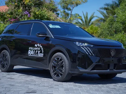 SUV 7 chỗ Peugeot 5008 hoàn toàn mới vừa ra mắt có gì để thu hút khách Việt?