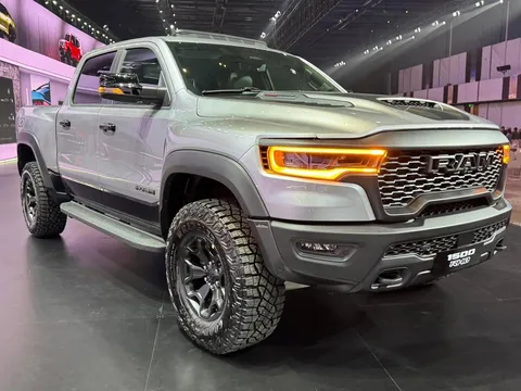 RAM 1500 RHO - Bán tải 'khủng long' giá 5,499 tỷ đồng có gì khiến dân 'chơi xe' chú ý?