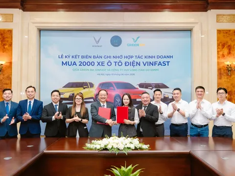 CÔNG TY HUY LONG HỢP TÁC VỚI GREEN SM ĐƯA 2.000 Ô TÔ ĐIỆN VINFAST VÀO KINH DOANH DỊCH VỤ VẬN TẢI