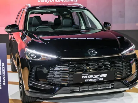 Cận cảnh MG ZS Hybrid+ tại Đông Nam Á: 'Ăn xăng' 5,1 lít/100 km, tầm vận hành tối đa 870 km