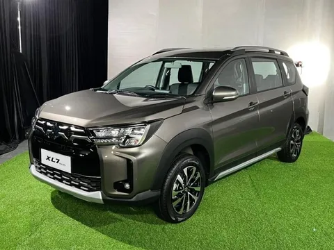 Suzuki XL7 bản nâng cấp xuất hiện với ngoại hình cứng cáp hơn, sẵn sàng ra mắt Đông Nam Á