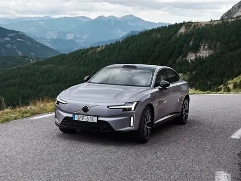 Volvo chuẩn bị đưa bộ đôi xe điện EX90 và ES90 về Việt Nam vào cuối năm nay