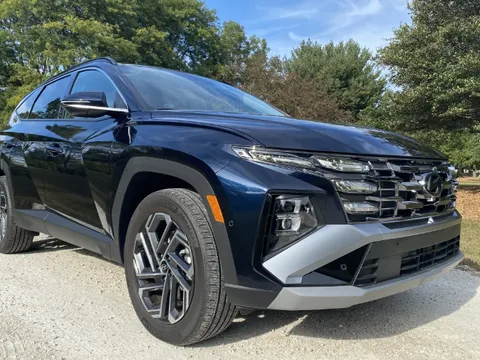 Hyundai lập kỷ lục doanh số trong nửa đầu 2026: Cứ 3 xe bán ra có 1 xe điện hóa