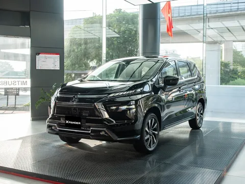 Cuộc đua MPV cỡ nhỏ chạy xăng: Xpander giữ ngôi đầu, Veloz Cross bám đuổi phía sau
