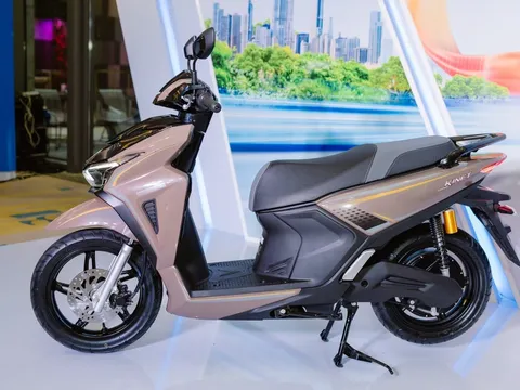 Mục sở thị VinFast Kinet: Xe máy điện nhắm đến nhóm khách hàng của Honda Air Blade