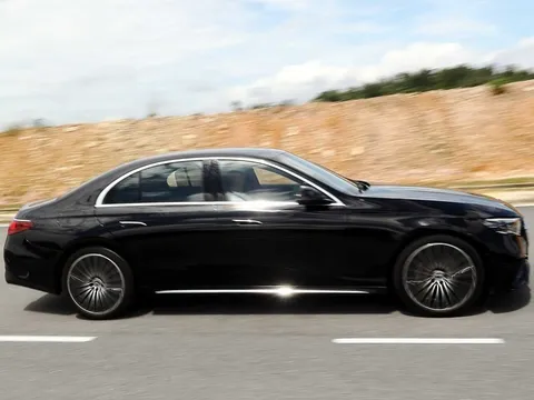 Đại lý báo Mercedes-Benz E 350e có thể sắp về Việt Nam, giá dự kiến 3,399 tỷ đồng
