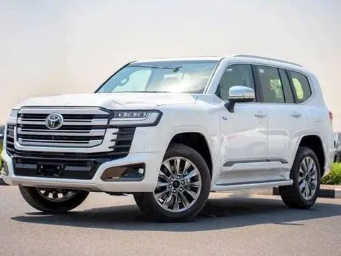 Toyota Land Cruiser hybrid được đồn đoán sắp bán tại Việt Nam, giá có thể vượt 4,6 tỷ đồng