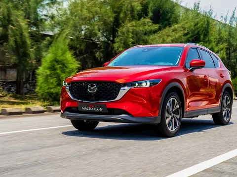 Mazda CX-5 giảm còn từ 666 triệu đồng tại đại lý, 'phả hơi nóng' lên Territory, Tucson