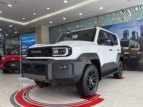 Loạt ô tô mới cập bến Việt Nam trong tháng 7, giá trải dài từ 188 triệu đến hơn 2,4 tỷ đồng
