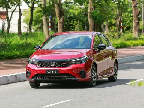 Honda City giảm giá sâu tại đại lý, bản 'full option' chỉ còn 499 triệu đồng