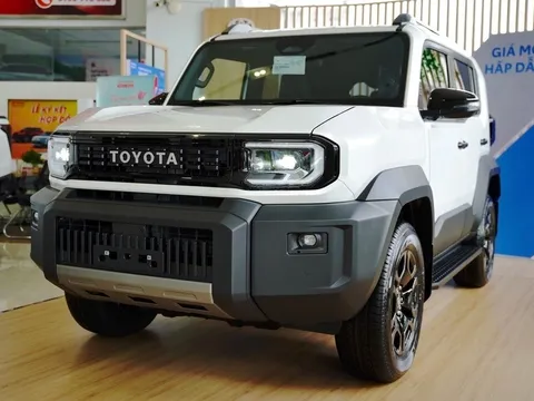 Muốn mua Toyota Land Cruiser FJ đúng giá, khách Việt có thể phải chờ tới cuối năm 2026 mới được nhận xe