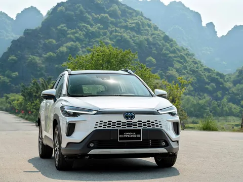 TOP 5 ô tô hybrid được ưa chuộng nhất Việt Nam tháng 7/2026: Toyota tiếp tục áp đảo