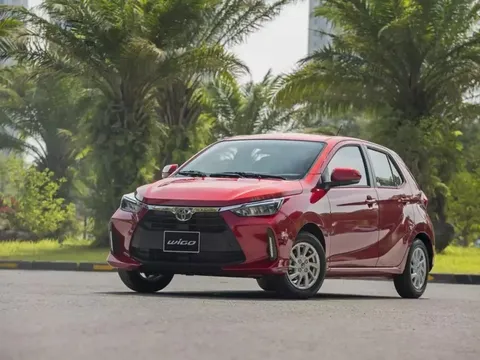 Cuộc đua xe hạng A đảo chiều: Grand i10 đứt chuỗi dẫn đầu, Wigo bất ngờ vươn lên