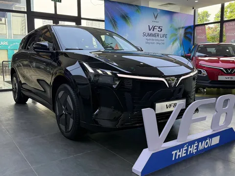 VinFast VF 8 thế hệ mới bản thương mại đã về đại lý, sẵn sàng giao khách ngay tháng 8