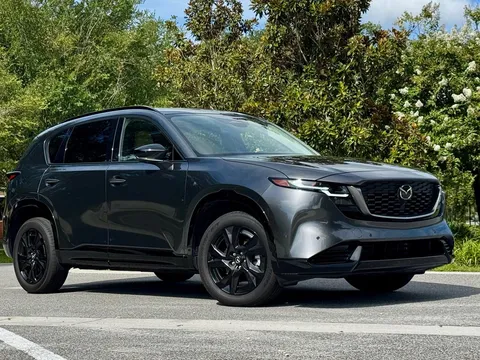 Mazda CX-5 hụt hơi trước Subaru Forester trong cuộc đua doanh số tại thị trường này