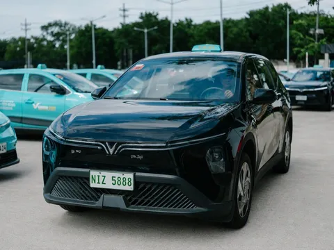 Green GSM mở rộng dịch vụ tại Philippines với taxi điện 7 chỗ, dùng xe VinFast Limo Green