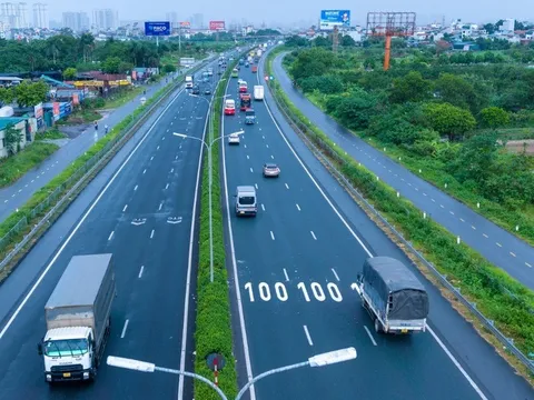 CSGT bắt đầu xử phạt lỗi không giữ khoảng cách an toàn trên cao tốc Pháp Vân - Nghi Sơn