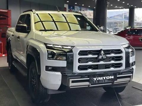 Doanh số tăng đột biến, Mitsubishi Triton là mẫu xe xăng/dầu được người Việt mua nhiều nhất tháng 8/2026
