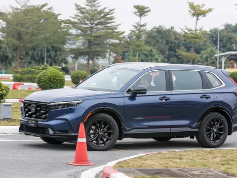 Honda Việt Nam bán hơn 1.000 ô tô và hơn 166.000 xe máy trong tháng 8/2026