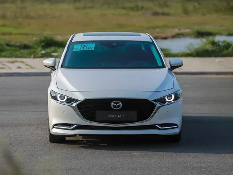 Doanh số sedan cỡ C tháng 8/2026: Mazda3 tiếp tục bỏ xa phần còn lại