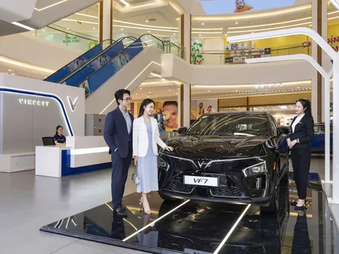 Giá dễ tiếp cận, ưu đãi tới 9%, sạc 0 đồng: Bài toán sở hữu ô tô đầu tiên nhẹ hơn với xe điện VinFast
