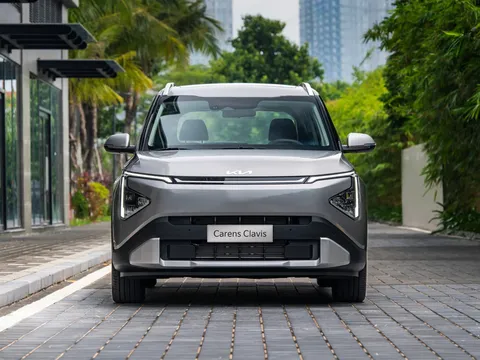 MPV 7 chỗ Kia Carens Clavis chốt giá từ 639 triệu đồng tại Việt Nam, bán song song với Carens hiện hành