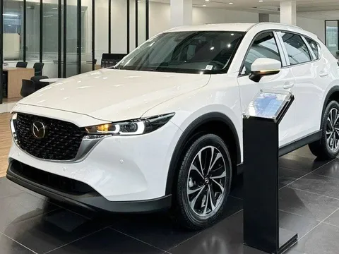 Giá Mazda CX-5 chạm 'đáy' mới, bản tiêu chuẩn chỉ còn 638 triệu đồng