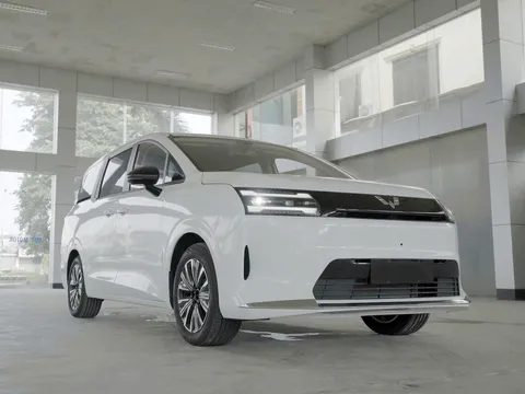 Wuling Darion sắp bán tại Việt Nam: MPV điện 7 chỗ, có cửa trượt, tầm vận hành tới 500 km/sạc