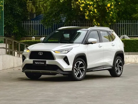 TOP 10 ô tô xăng/dầu hút khách Việt nhất tháng 9/2026: Toyota Yaris Cross trở lại ngôi đầu