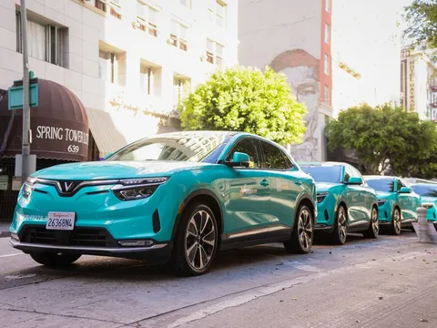Green SM tiến vào thị trường Mỹ, đội xe dùng SUV điện VinFast VF 8