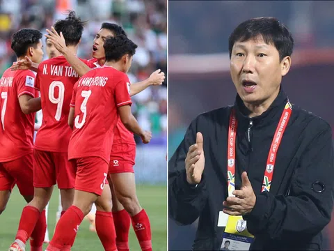 ĐT Việt Nam 'oanh tạc' trên BXH FIFA, HLV Kim Sang-sik tái lập kỳ tích của HLV Park Hang-seo?