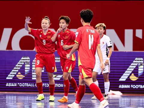 Trụ cột lập hat-trick, ĐT Việt Nam chiếm ngôi đầu bảng sau trận ra quân ở giải châu Á
