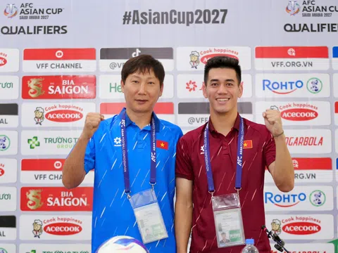 Tiến Linh nhận 'báo động đỏ', HLV Kim Sang-sik gây sốc ở danh sách ĐT Việt Nam
