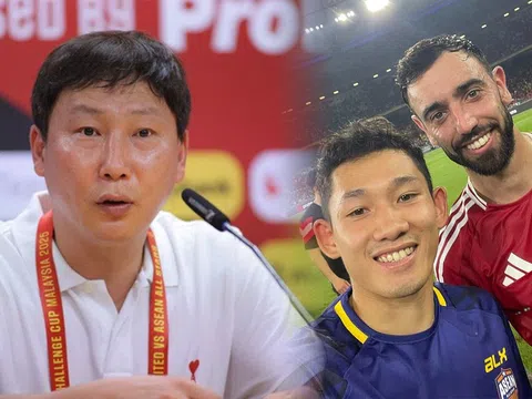 Điểm tin BĐVN tối 29/5: HLV Kim Sang-sik 'nhắc khéo Man Utd; Hai Long xác nhận xuất ngoại?