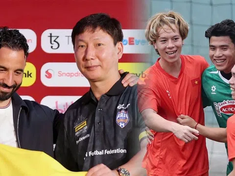 HLV Kim Sang-sik đón tin vui sau 'địa chấn' trước Man Utd, ĐT Việt Nam chốt 'thánh địa'