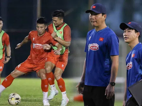 HLV Kim Sang-sik nổi giận, ĐT Việt Nam làm điều bất ngờ trước 'đại chiến' Malaysia