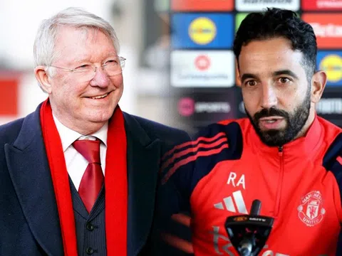 Trò cưng Sir Alex Ferguson xác nhận trở lại Man Utd, người thay HLV Ruben Amorim chính thức lộ diện