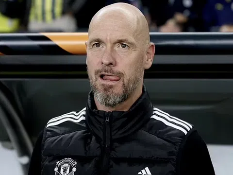 Cay đắng rời Manchester United, HLV Ten Hag gọi Zidane là 'đồ rác rưởi' vì lí do khó tin