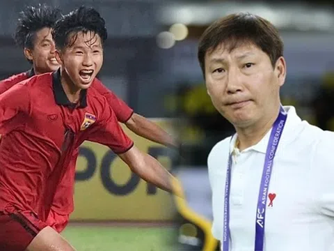 Đối thủ của ĐT Việt Nam triệu tập 'nội gián' V.League, HLV Kim Sang-sik nguy cơ bị bắt bài?