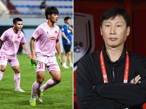 HLV Kim Sang-sik chốt danh sách U23 Đông Nam Á: Sao Việt kiều nhận trái đắng, măng non HAGL bị loại