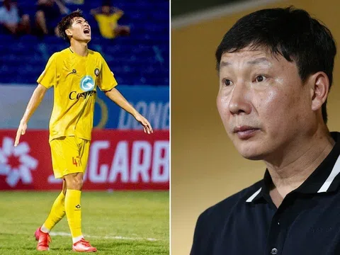 Trụ cột U23 Việt Nam chấn thương nặng, HLV Kim Sang-sik gọi Cầu thủ trẻ xuất sắc nhất V.League