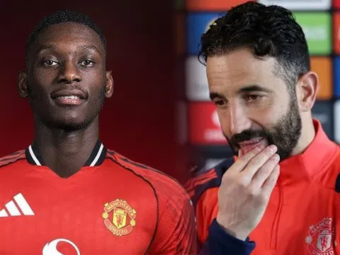 PSG chính thức 'bật đèn xanh', Man United chớp thời cơ đưa bom tấn thứ 4 cập bến Old Trafford?